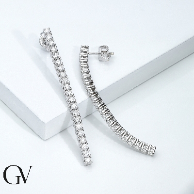 Orecchini tennis in oro bianco 18k con diamanti da 0.04 ct