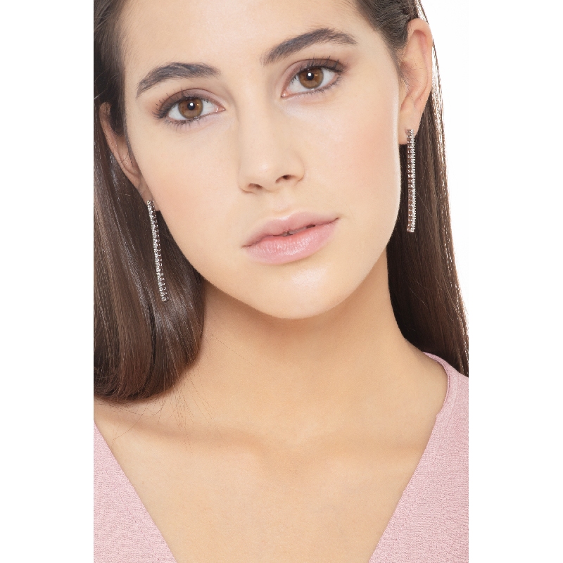 Orecchini tennis in oro bianco 18k con diamanti da 0.04 ct