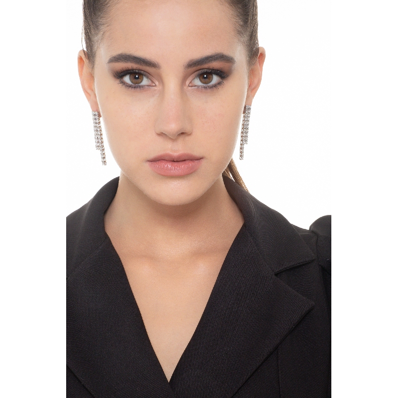 Orecchini tennis a 2 file in oro bianco 18k con diamanti da 0.05 ct