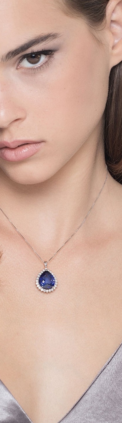 COOLSTEELANDBEYOND Oro Statement Dichiarazione Collana Multi
