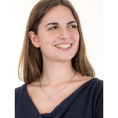 Collana semirigida in oro bianco 18k con acquamarina e diamanti