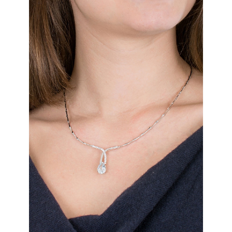 Collana semirigida in oro bianco 18k con acquamarina e diamanti