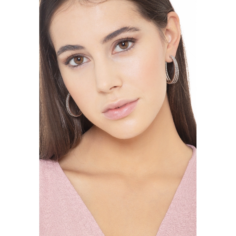 Orecchini ovali in oro bianco 18k con 3 file di diamanti