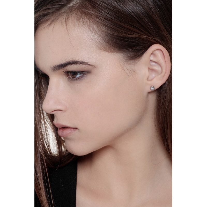 Orecchini punto luce in oro bianco 18k con diamanti, ct. 0,14