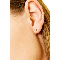 Orecchini punto luce in oro bianco 18k a griffe 4 punte con diamanti 2