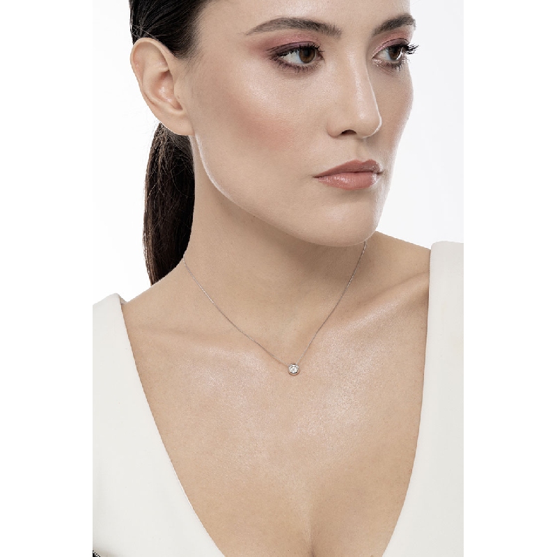 Collana punto luce in oro bianco 18k con diamante, ct. 0.15