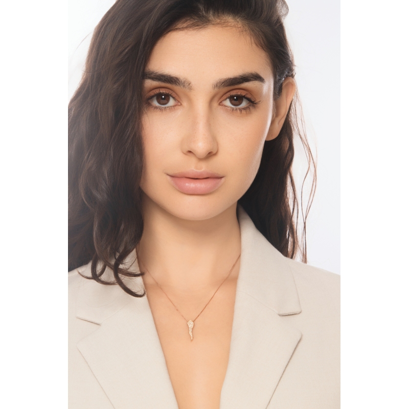 Collana in oro rosa 18k con cornetto in diamanti