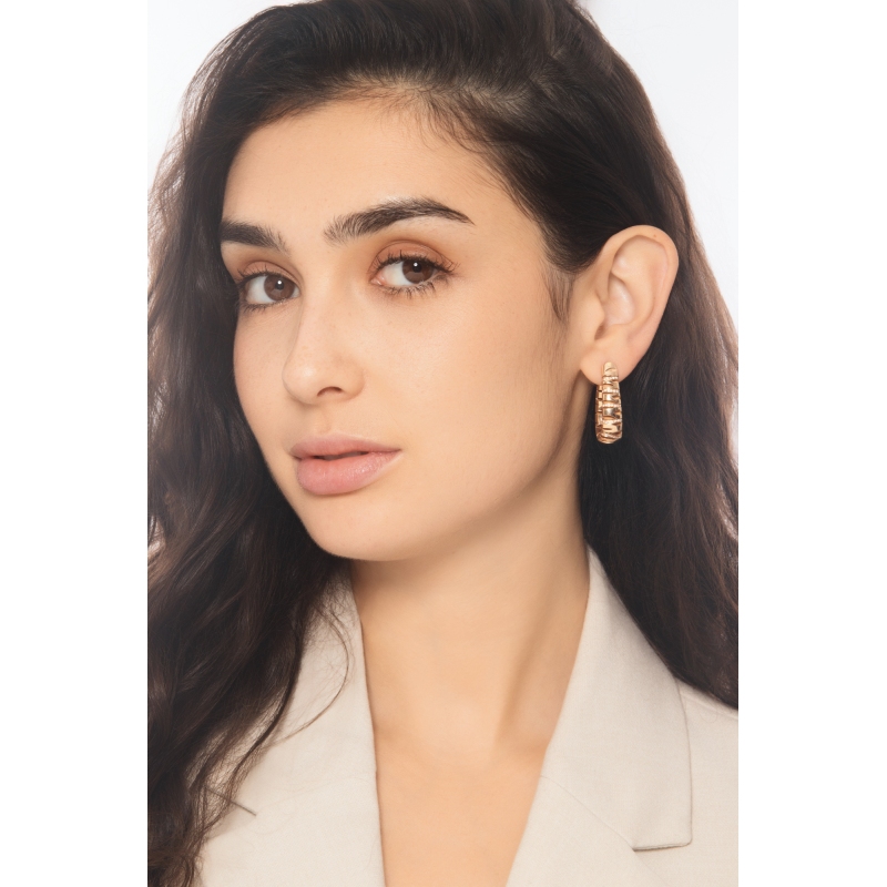 Orecchini in oro rosa 750 con striature e diamanti