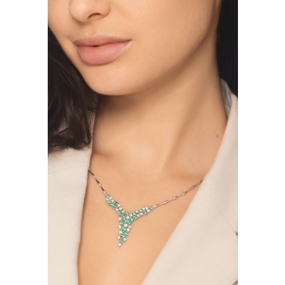 GIROCOLLO SEMIRIGIDO CON  BRILLANTI E SMERALDI