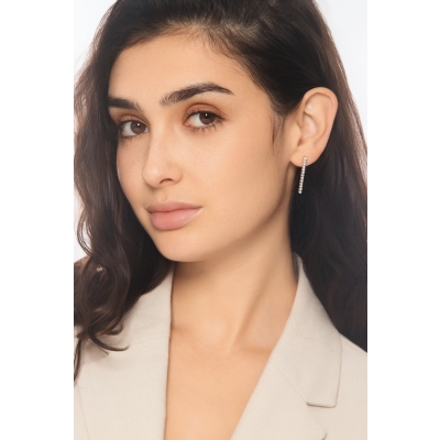 Orecchini tennis con diamanti in oro bianco 18k