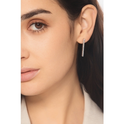 Orecchini tennis con diamanti in oro bianco 18k