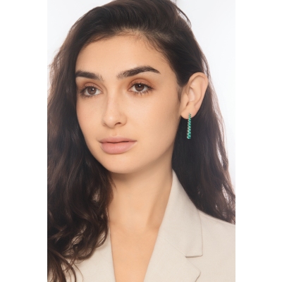 ORECCHINI TENNIS GRIFFE A FILO SCALARE CON SMERALDI, MM34 CIRCA