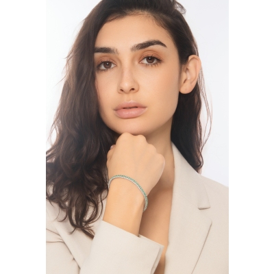 BRACCIALE TIPO TENNIS A 3 FILE CON BRILLANTI E SMERALDI. LARGH.5.00MM 