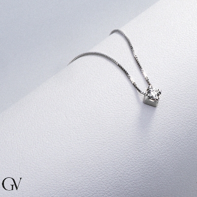 Collana punto luce in oro bianco 18k con diamante, ct 0,10