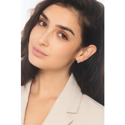 Orecchini con acquemarine ovali e diamanti in oro bianco 18k