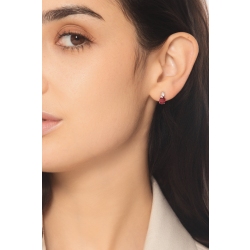 Orecchini a lobo con rubini e diamanti in oro bianco 750 2