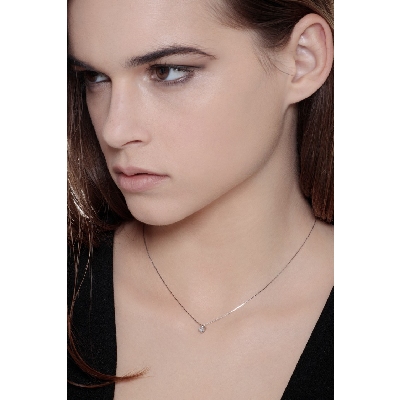 Collana punto luce in oro bianco 18k con diamante, ct 0,10