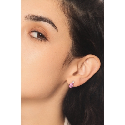 Orecchini a lobo in oro bianco 18k con zaffiro rosa e diamante