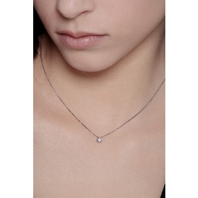 Collana punto luce in oro bianco 18k con diamante, ct 0,10