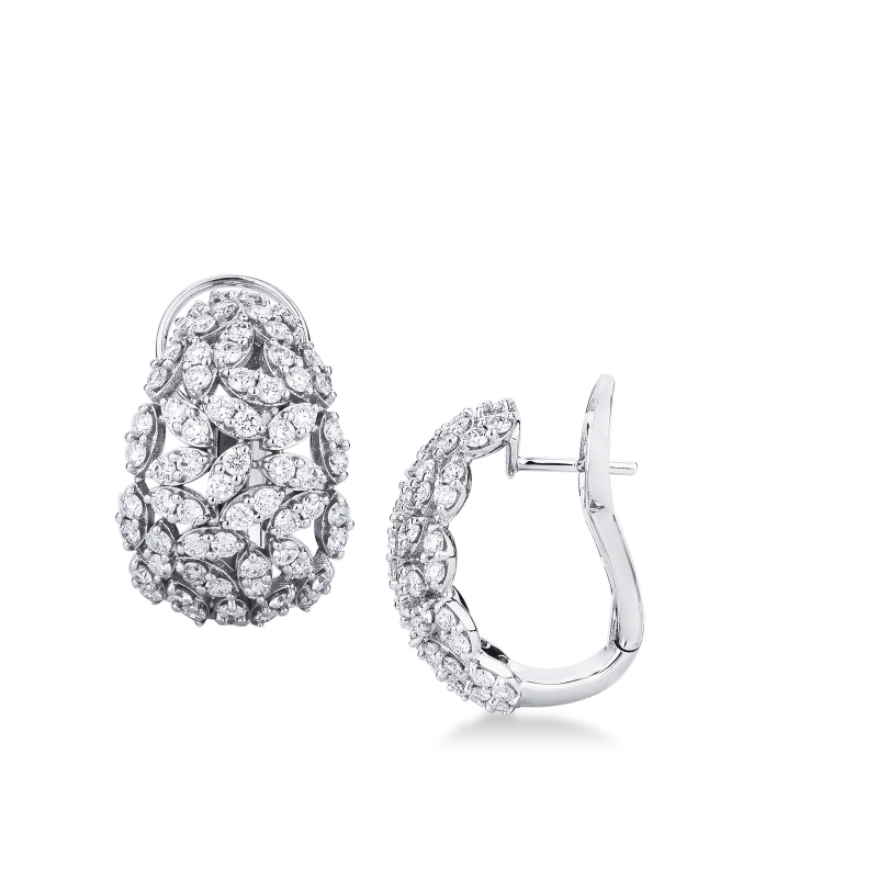 Orecchini design in oro bianco 750 diamanti