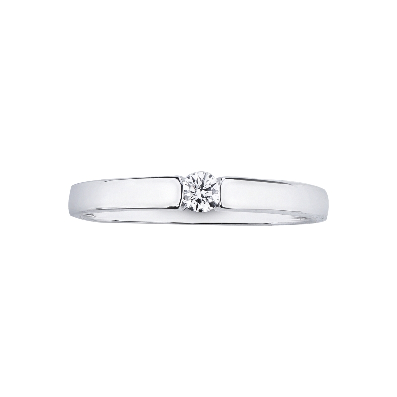 Solitario in oro bianco 18k e diamante da 0.10 ct. Incastonatura a battuto