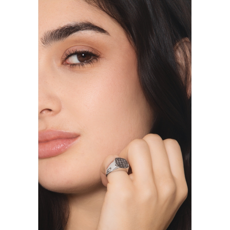 Anello da mignolo oro bianco 750 con pavé diamanti neri