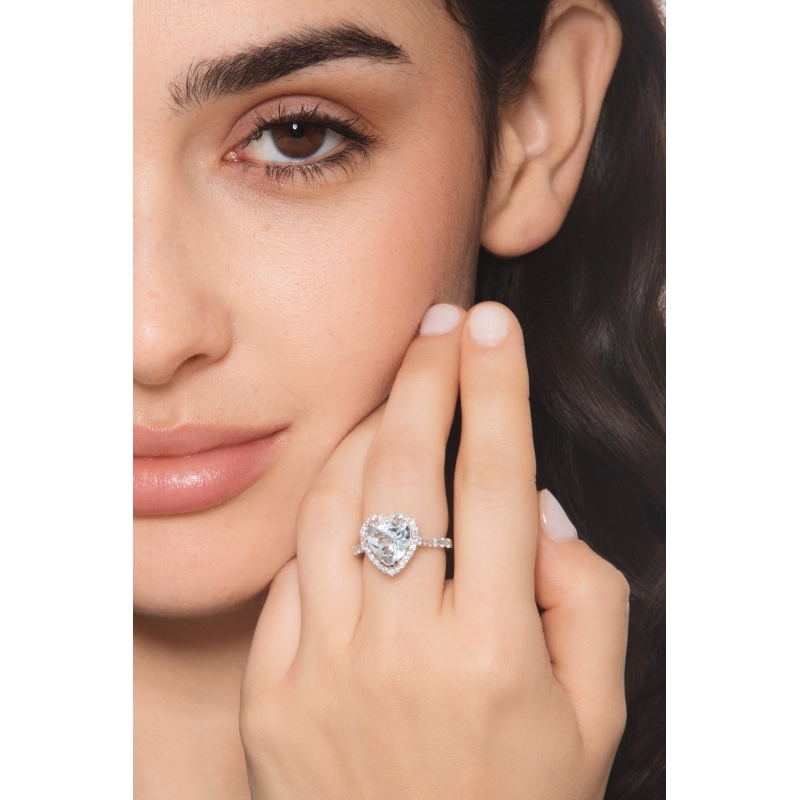 White gold 18k halo ring with aquamarine heart cut and diamonds 