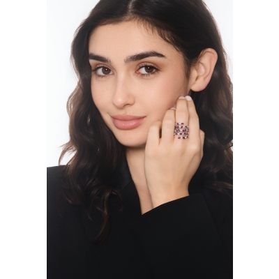 18k white gold with rubies pear cut and diamonds 