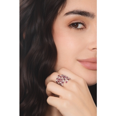 18k white gold with rubies pear cut and diamonds 