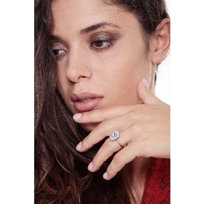 Halo ring with aquamarine emerald cut and diamonds white gold 18k 