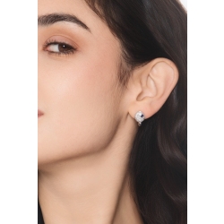 Orecchini con pavé ovale in oro 18k con zaffiro blu e diamanti 2