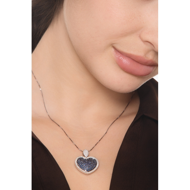 18k white gold necklace with heart pendant with diamond and burnished sapphire pavè
