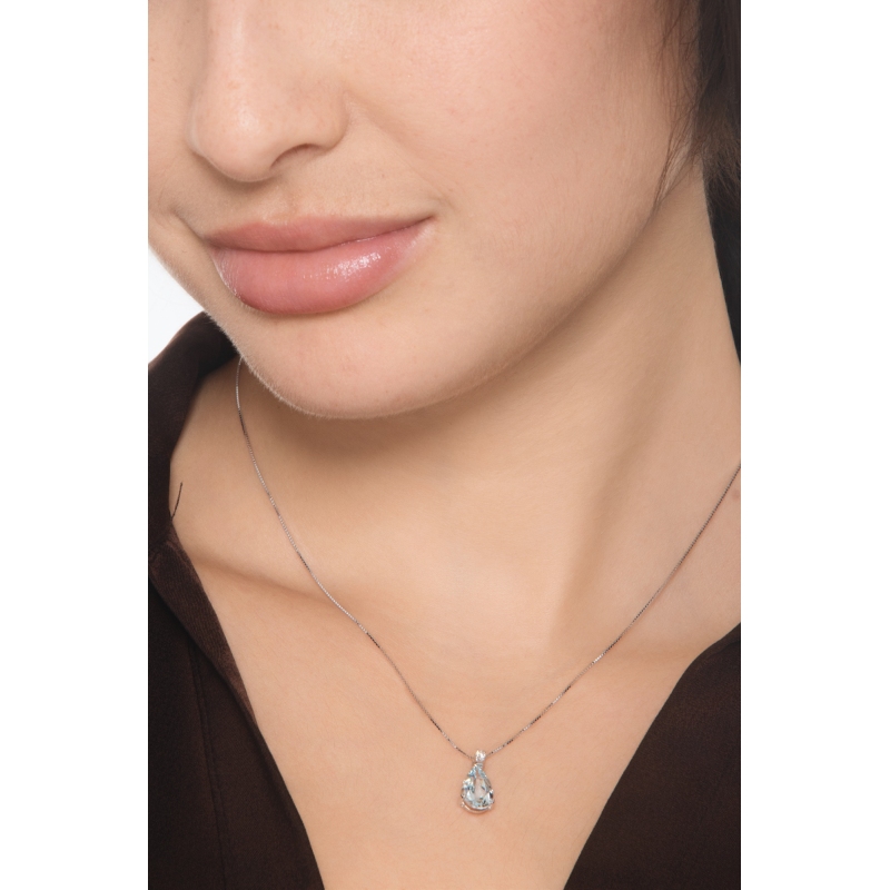 18k white gold necklace with diamond and pear cut aquamarine pendant