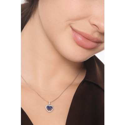 Fancy heart pendant with diamond and blue sapphires 