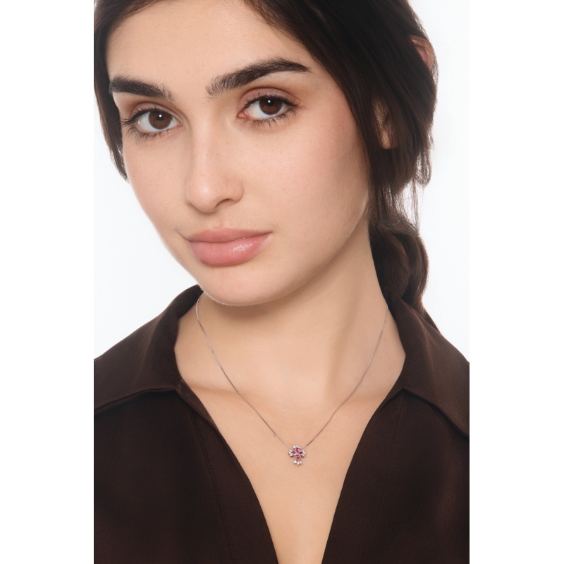 Collana croce in oro bianco 18k con rubini e diamanti