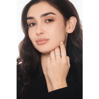 Veretta in oro bianco 18k con diamanti sul gambo