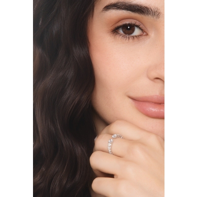 Veretta in oro bianco 18k con diamanti sul gambo