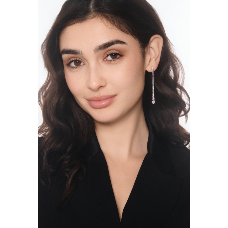 Orecchini diamanti pendenti in oro bianco 18k