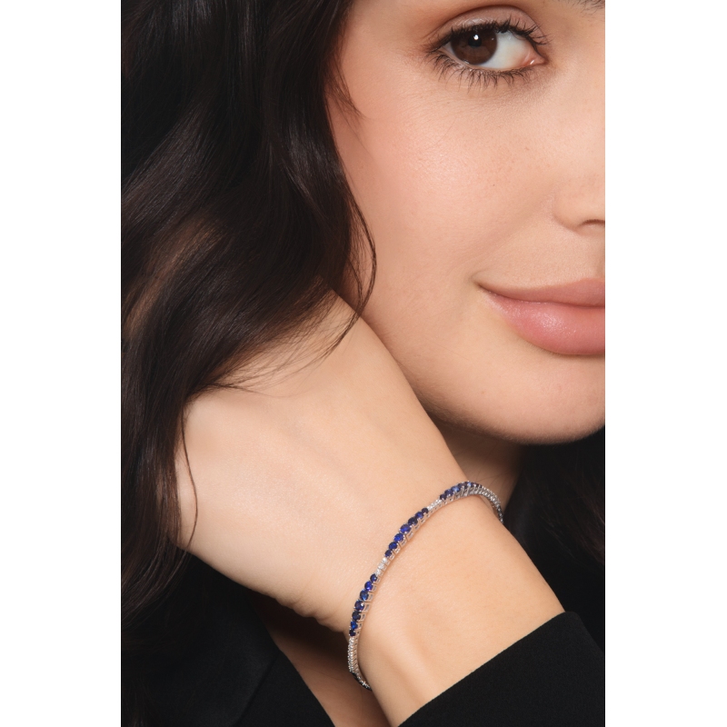 Bracciale in oro bianco 18k con zaffiri blu a scalare e diamanti
