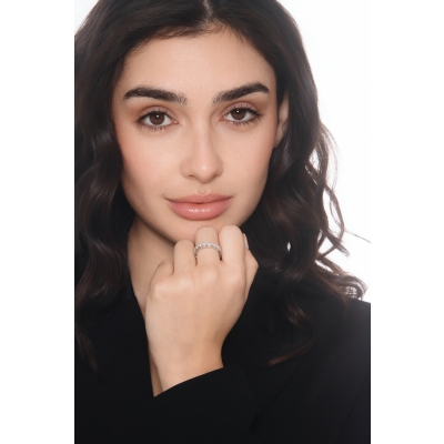 Anello Eternity a griffe in Oro Bianco 18k con Diamanti da 0,12 ct