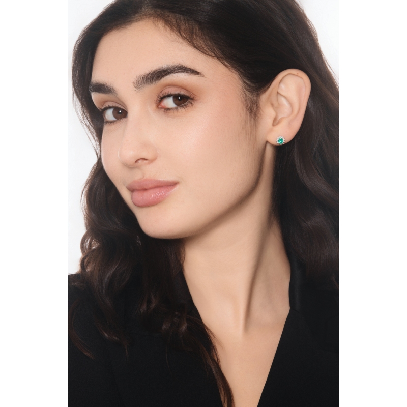 ORECCHINI CONTORNO 12BRILLANTI CON SMERALDO OVALE MM5X4