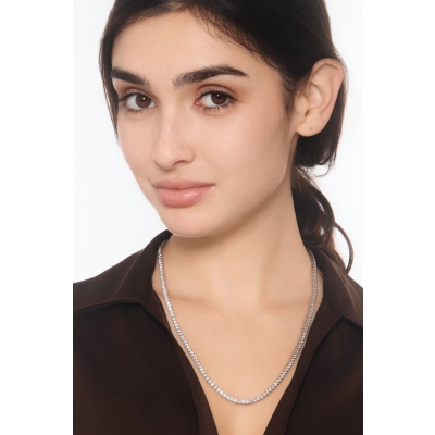 Collana tennis lineare con diamanti in oro bianco 18k