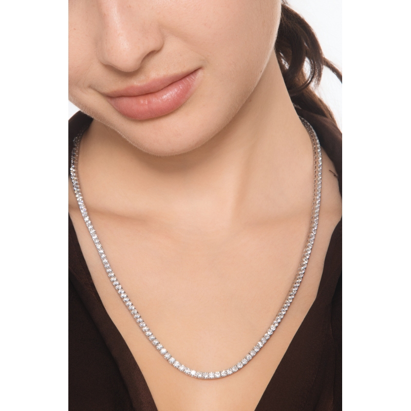 Collana tennis lineare con diamanti in oro bianco 18k