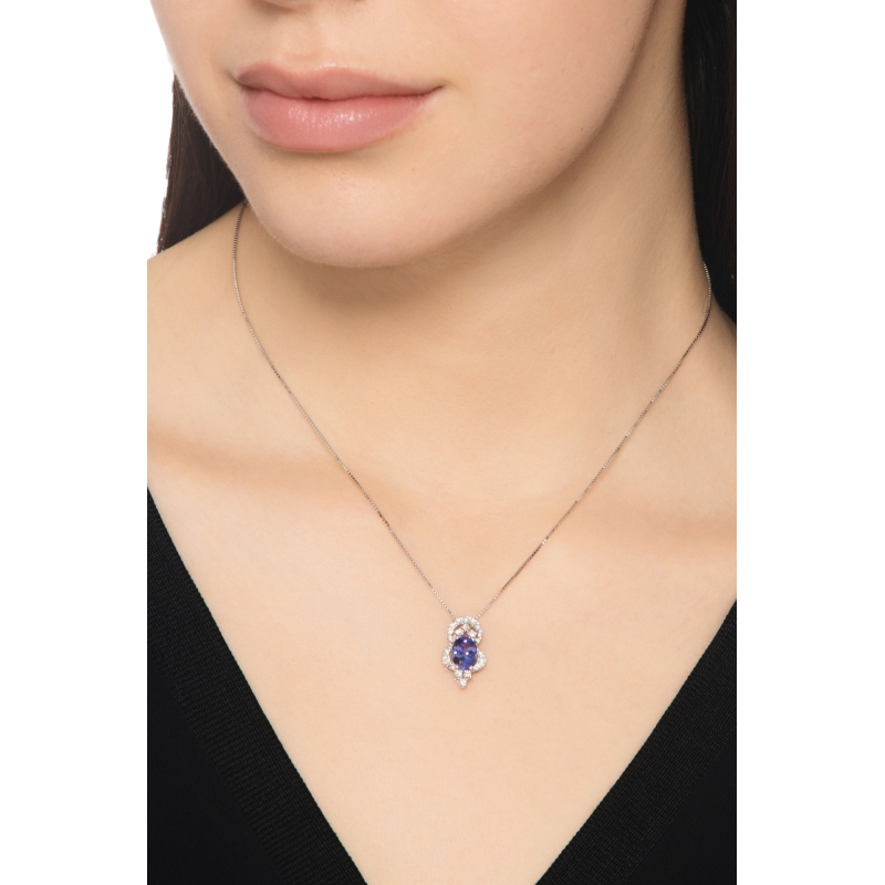 Collana in oro bianco 18k e ciondolo con tanzanite ovale e diamanti