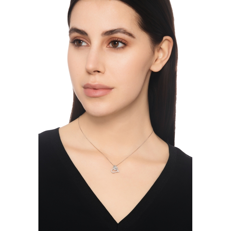 Collana con cuore acquamarina e diamanti oro bianco 18k