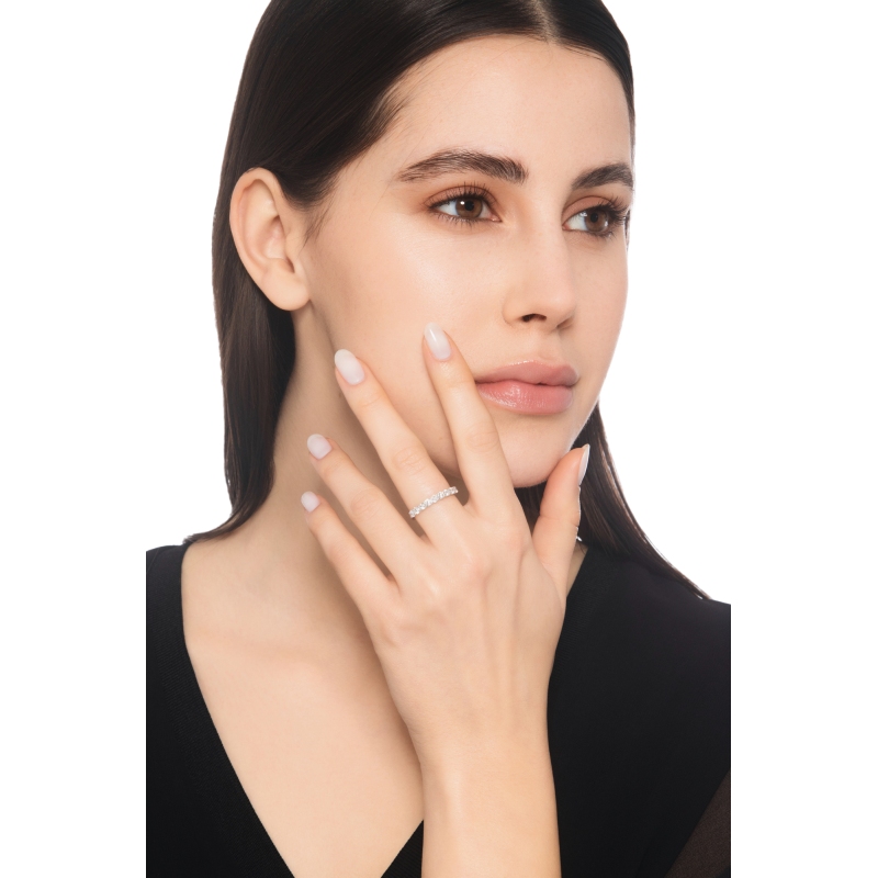 Anello veretta in oro bianco 750 con 9 diamanti, 0.75 ct