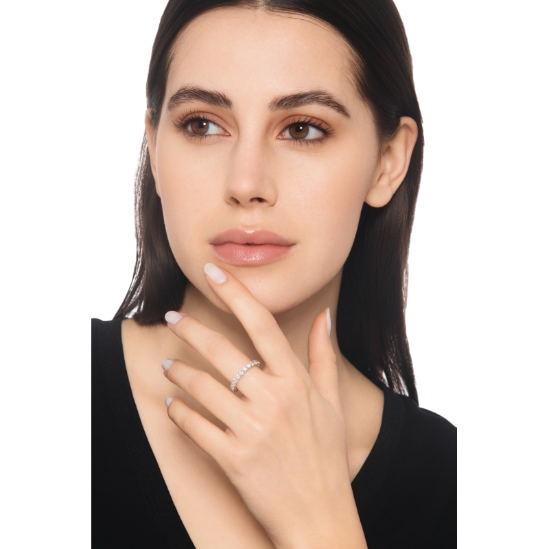 Anello diamanti eternity in oro bianco 18k