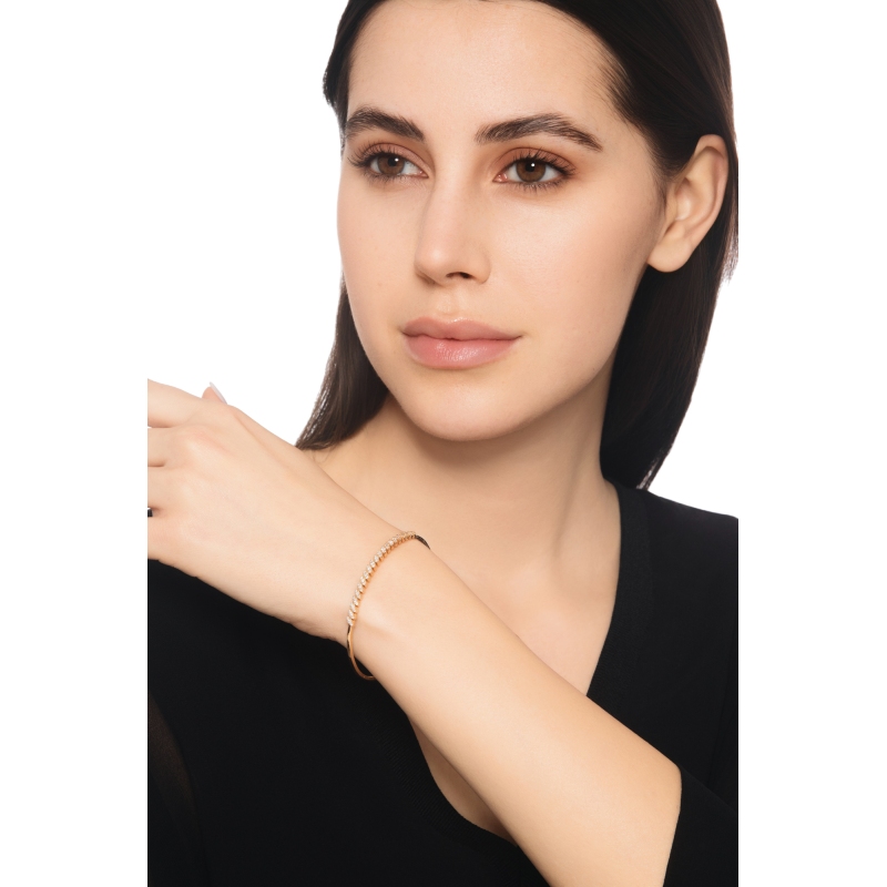 18k rose gold bracelet with diamonds