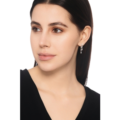 18k white gold pendant earrings with diamonds