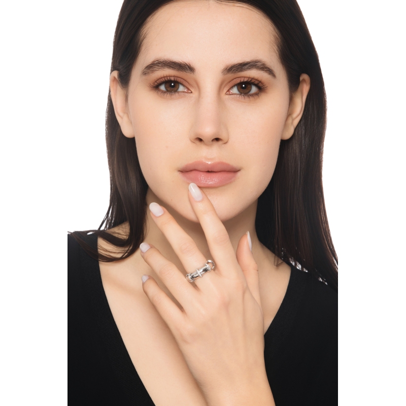 Anello elastico in oro bianco 18k con diamanti